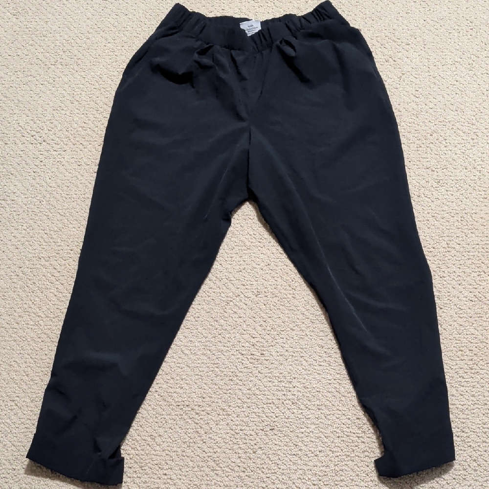 Varley Alana Slim Tapered Cuff Pants In Black
